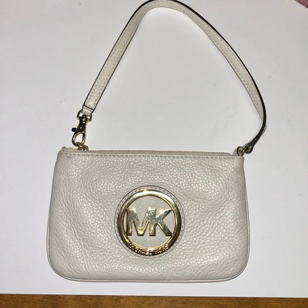 Michael Kors Cream Zip wrist Wallet